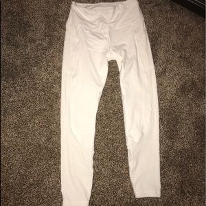 White MIND OVER MILES tight lululemon leggings!